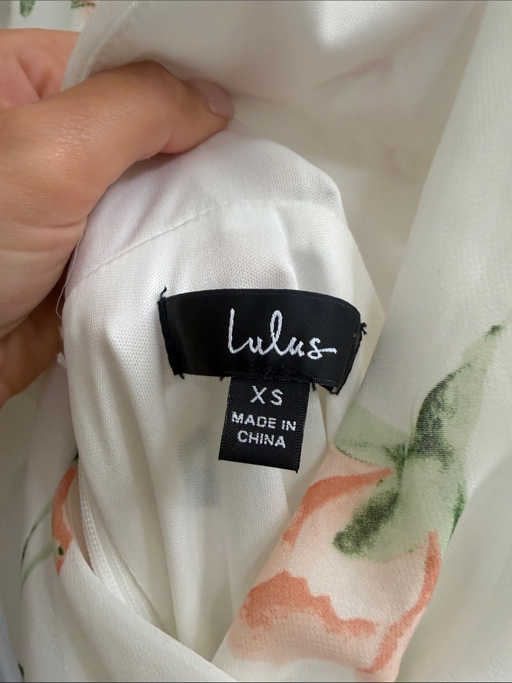Lulu's Dress - Picture 3 of 4